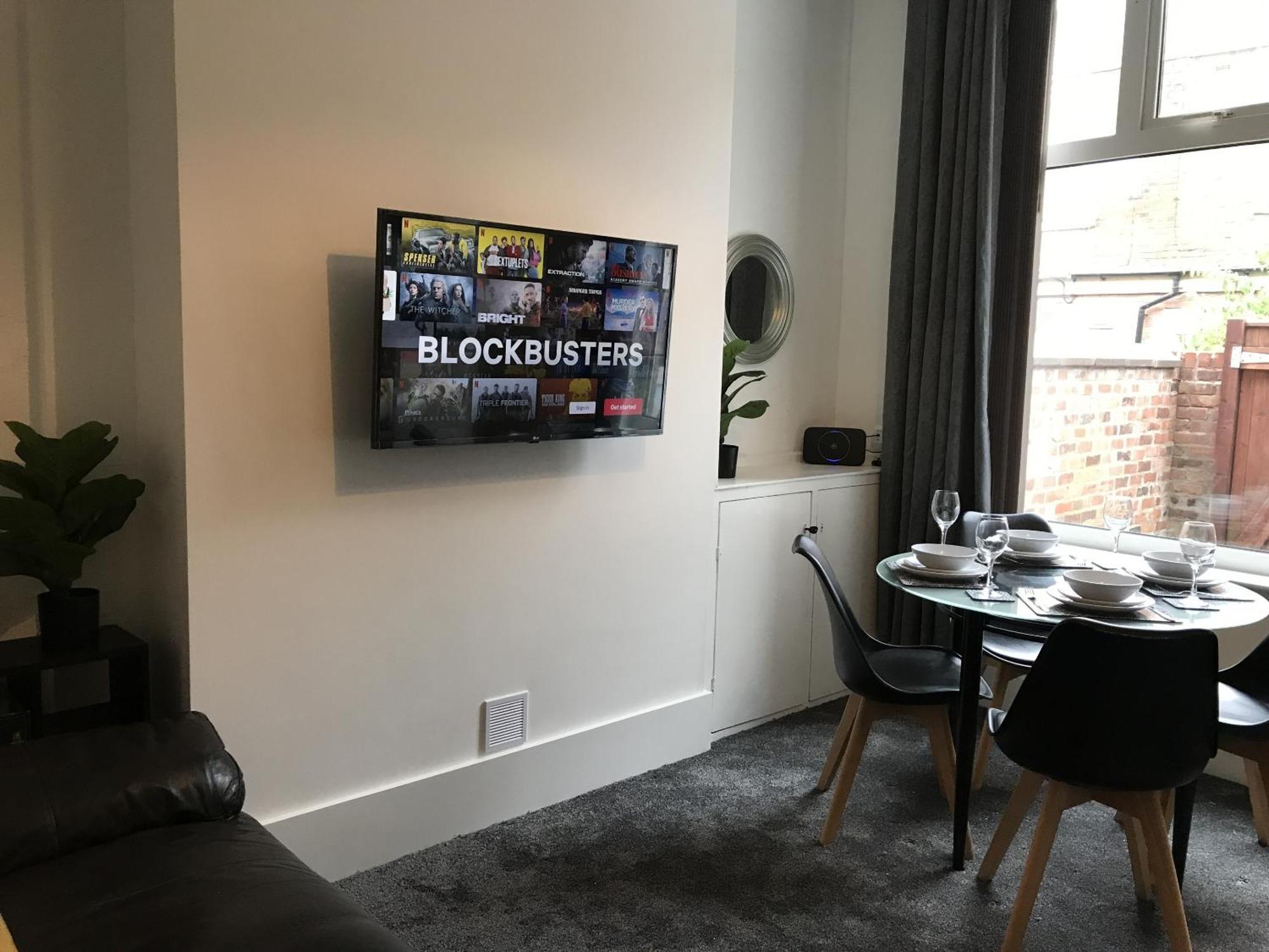 Bright Spacious 3-Bed With Office & Patio, Preston Preston  Exteriér fotografie